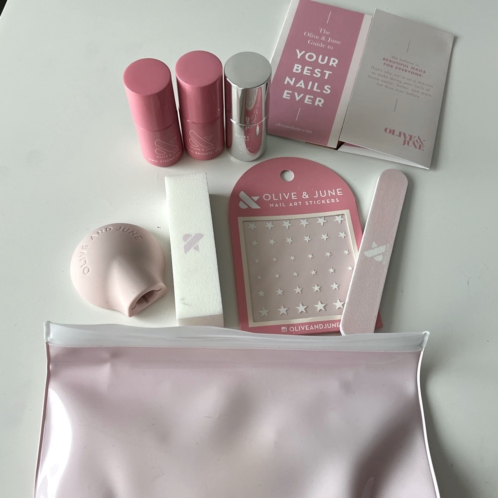 Olive & June nail care set